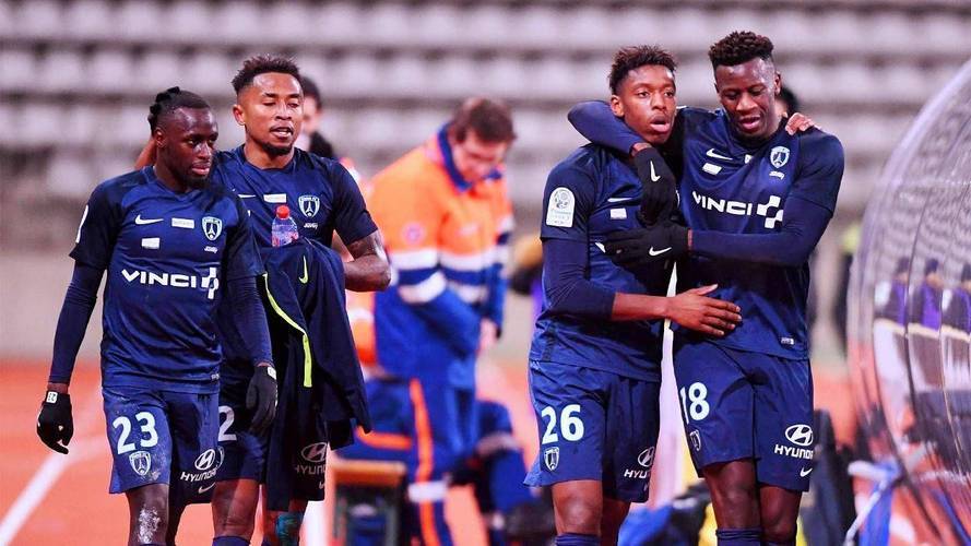 九游网页版入口-巴黎FC球员奋力拼搏,实现了战胜对手