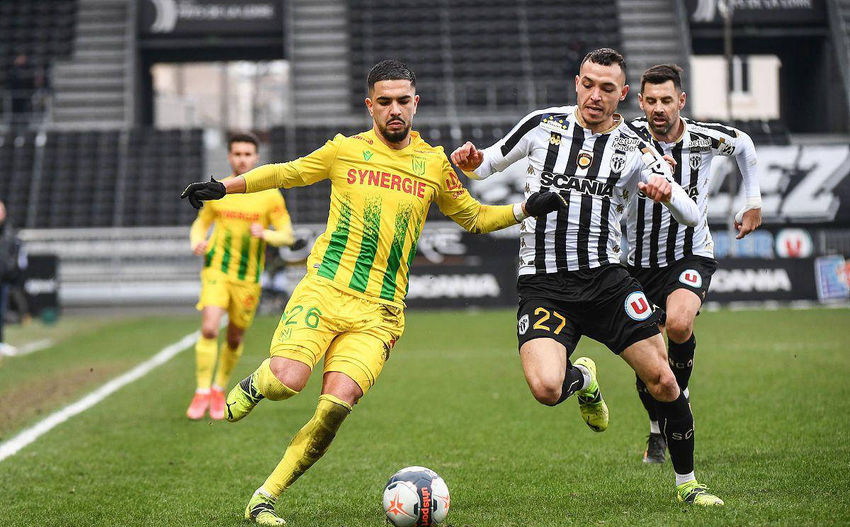 九游登录-包含佛罗伦萨客场平局，积分略有增加的词条