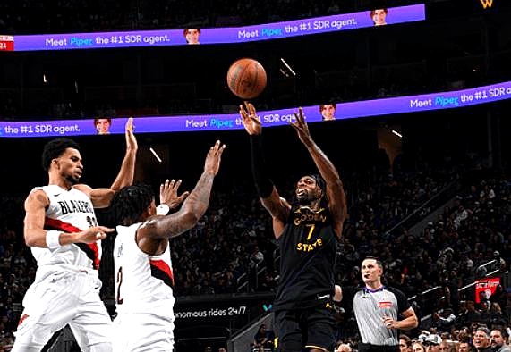 勇士主场惜败爵士,遭遇两连败 勇士主场惜败爵士,遭遇两连败