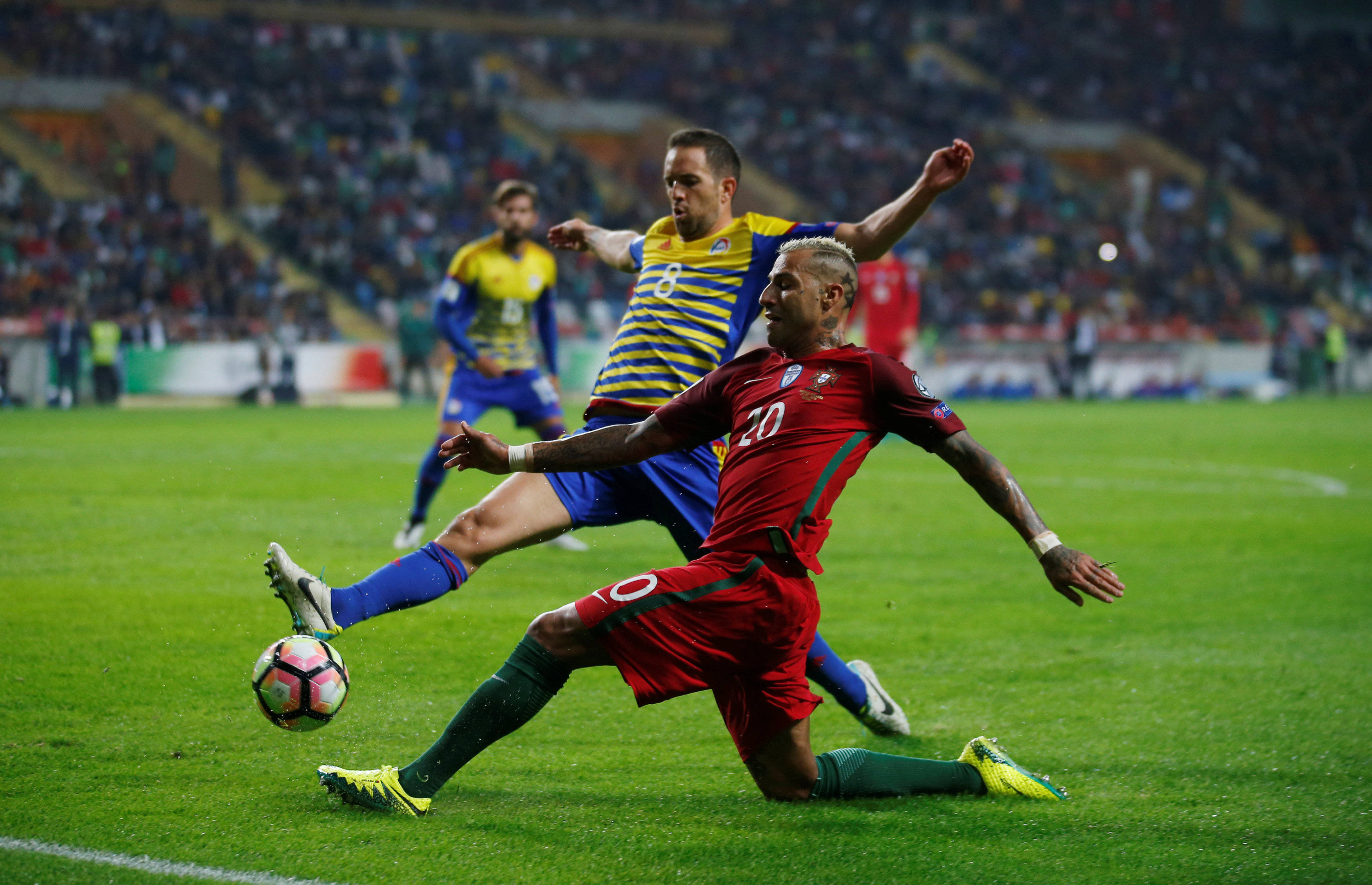 九游新闻-欧洲足球界的精彩对决不容错过